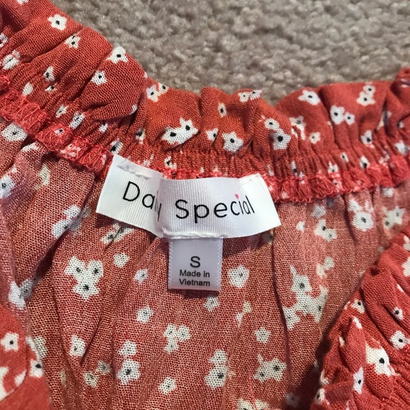 Top - Picture 2 of 2